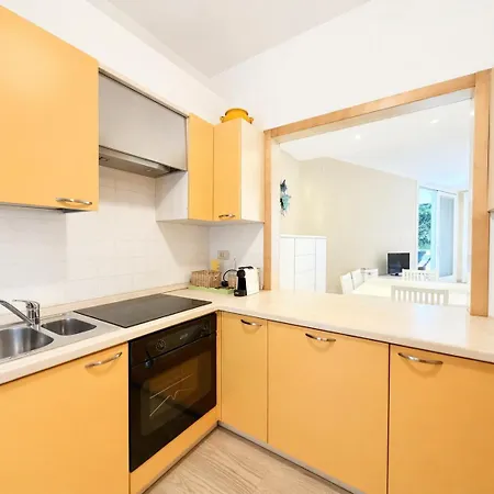Fronte Mare Marinella 11 Family - Carraro Immobiliare * Lido di Jesolo