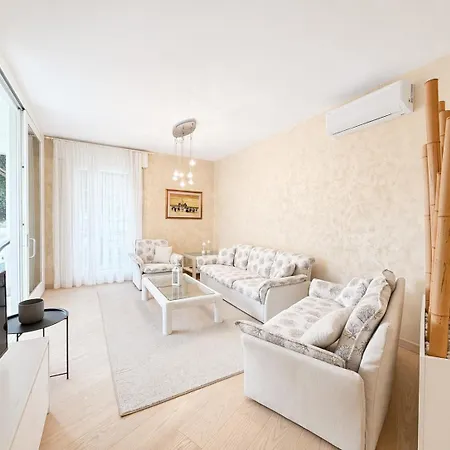 Fronte Mare Marinella 11 Family - Carraro Immobiliare * Lido di Jesolo